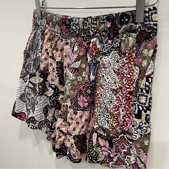Loft Mosaic Print Shorts Size XS - Picture 4 of 7